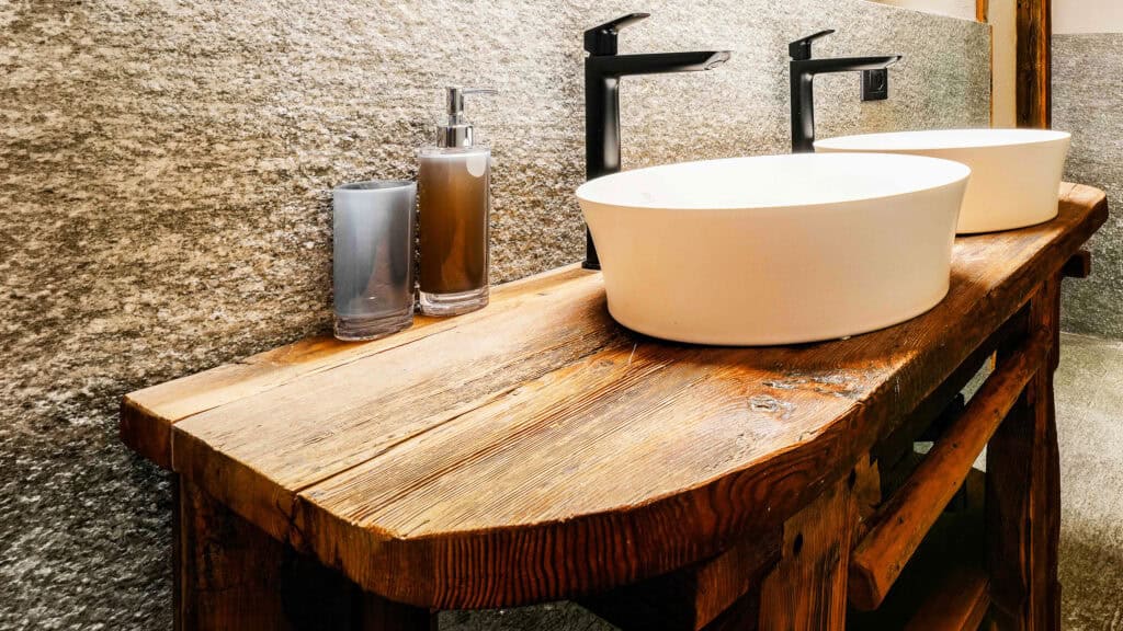 Interni dell'open space con sauna privata di Chalet Les Airelles a Valtournenche (3)